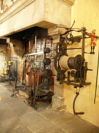 photo m&eacute;canisme de la cuisine de l’h&ocirc;tel-Dieu de Beaune