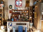 Visite de Rochefort le musée des commerces d'autrefois la quincaillerie