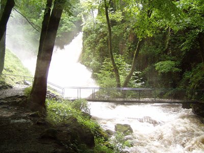 Visite de la ville de Ussel Cascades de Gimel