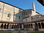 Visite de Saint Emilion le cloître de la collégiale