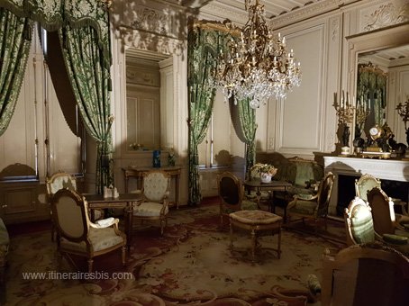 Le Château de Puymartin le boudoir