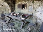 Visite des grottes troglodytiques de La Roque Saint Christophe la table est mise !