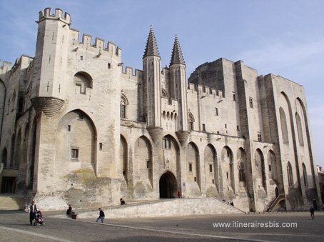 Visit Town of Avignon photograph of the Palate of the Popes in Avignon