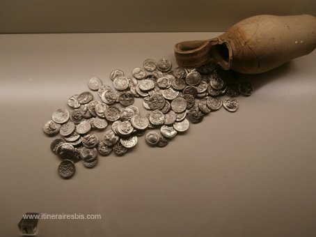 Visite de Patras le musée archéologique pièces en argent