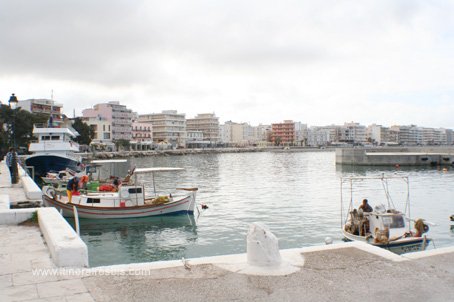 Visite de la ville de Loutraki la petite marina