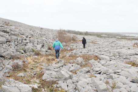 Randonnée dans le parc de Burren randonneurs