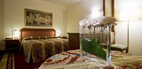 Hotel et Spa le Grotte &agrave; Genga une suite