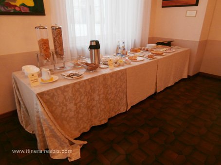 H&ocirc;tel Villa Quiete le breakfast