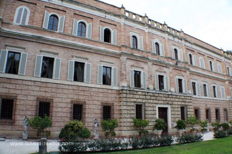 Visite de l'abbaye di Fiastra la Fondation Bandini