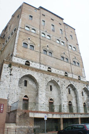 Viste de la ville d'Ancône le palais Anziani