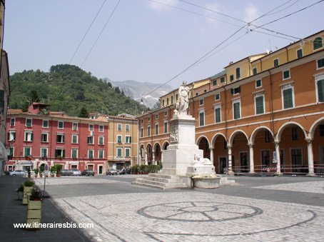 Visite de la ville de Carrare le palazzo delle Medico