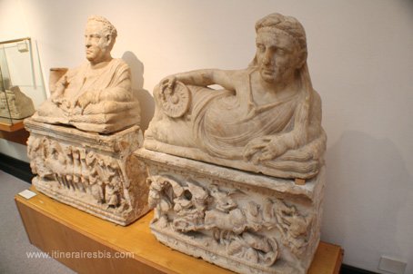 Visiter la ville de Fiesole urne funéraire Etrusque
