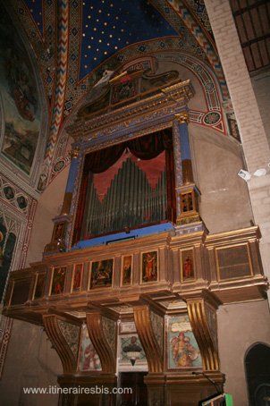 Visite de Gubbio photo de l'orgue de l'église San Pietro