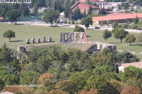 Visite de Gubbio photo du théatre Romain de Gubbio