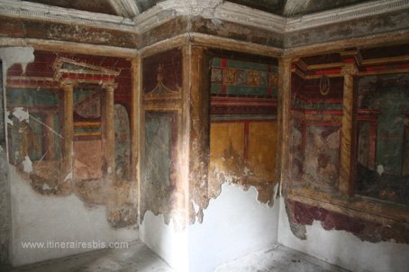 Visite de la villa romaine Oplontis cubiculum (petite chambre)
