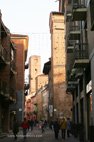 Visite de la ville de Alba les tours de la ville