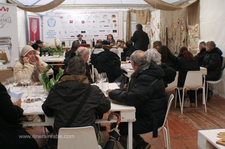 Visite du marché de noël de Govone l'atelier dégustation de vin 