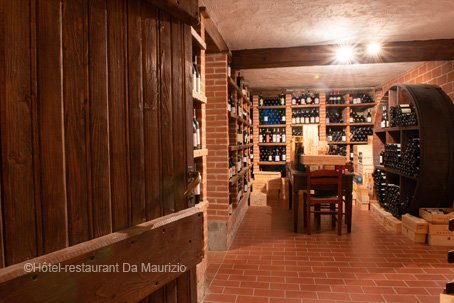Hôtel-restaurant da Maurizio la cave à vins